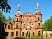 The ruins of the Kleists' Palace in Juchowo
